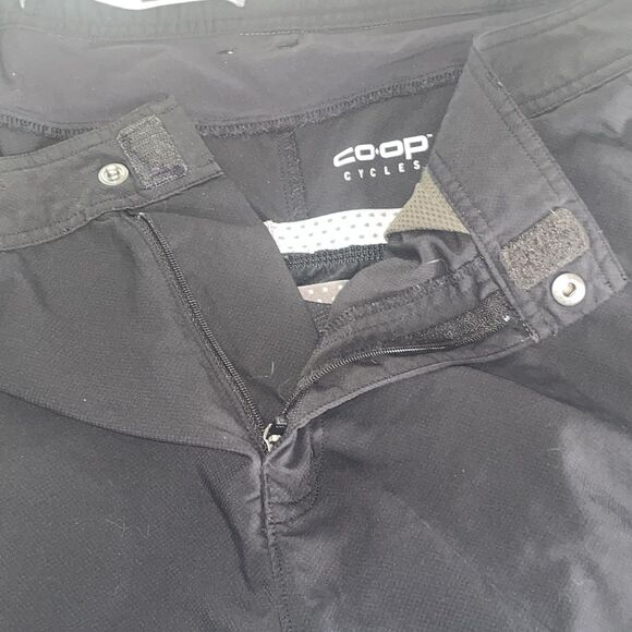 REI Co-Op Cycling Shorts Womens‎ XL Black Lightweight Padded Bicycle Zip Pockets - Picture 6 of 16
